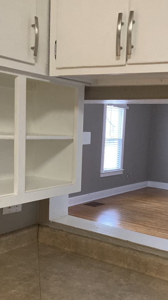 2318 Logan St #NA - Photo 4 of 27
