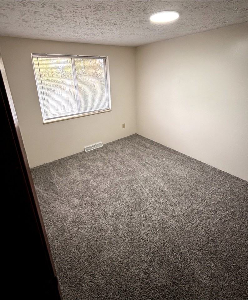 454 E Church St #102 - Photo 4 of 10
