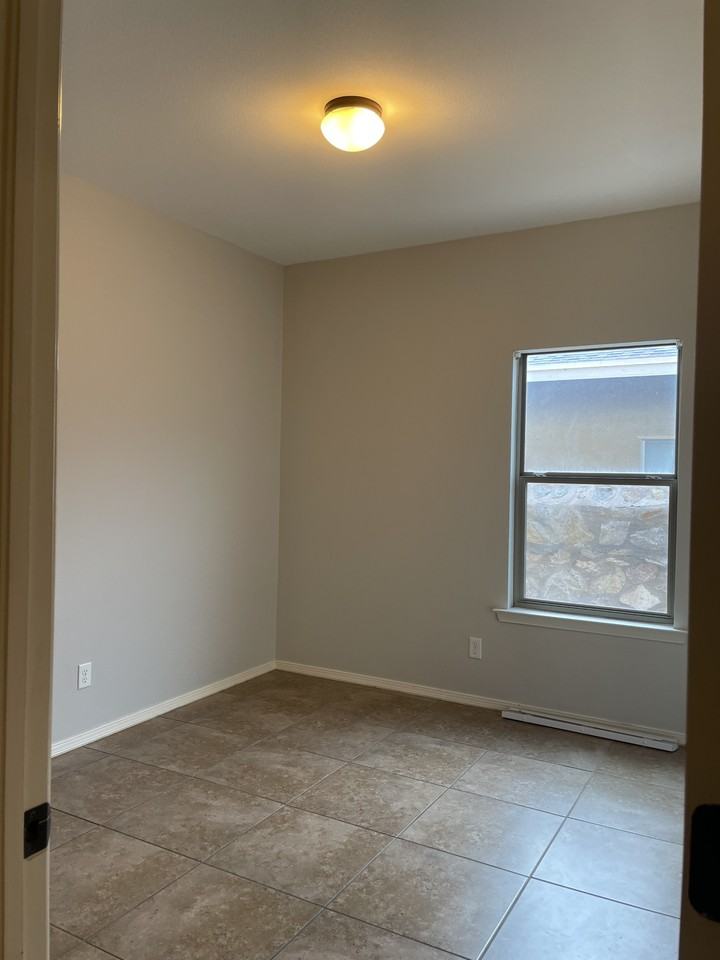 14313 Pancho Gonzalez Ct #A - Photo 2 of 10