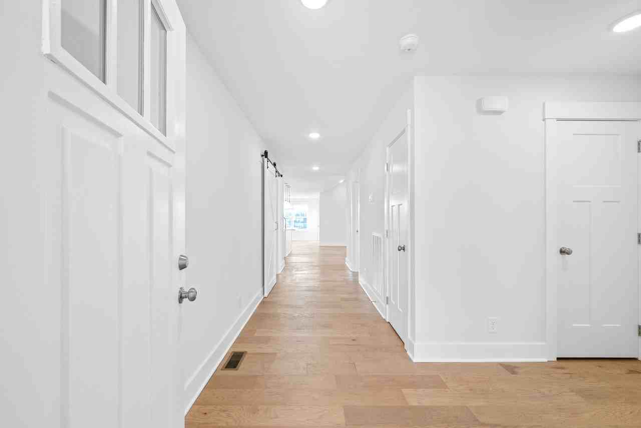 1581 Collins View Way #NA - Photo 2 of 20