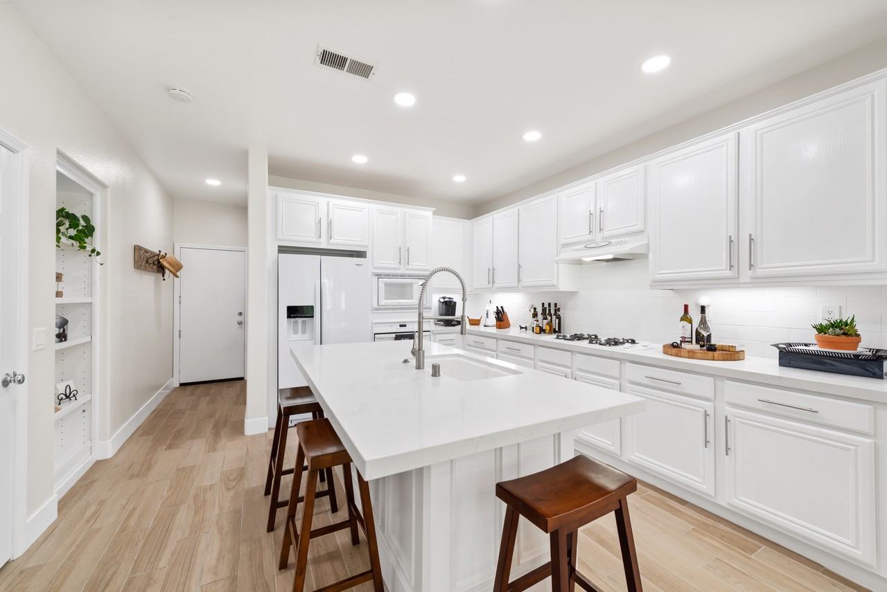 31530 Champions Cir #NA - Photo 4 of 16