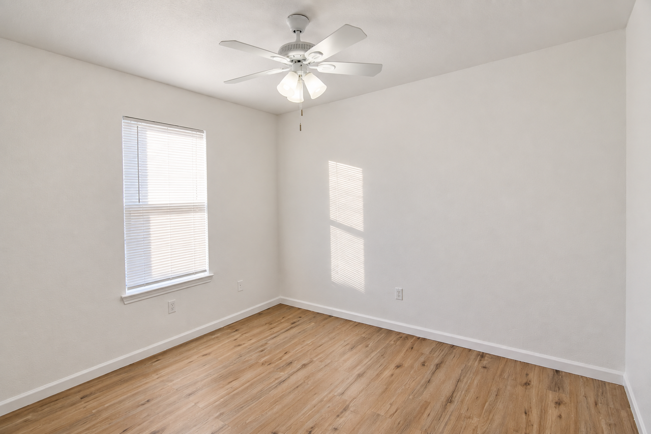 3403 Toledo Dr #C - Photo 6 of 9