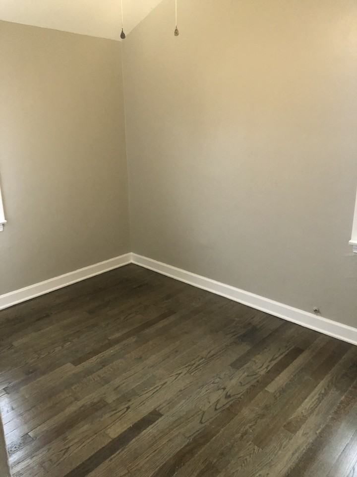 2435 169th St #2435 - Photo 4 of 7
