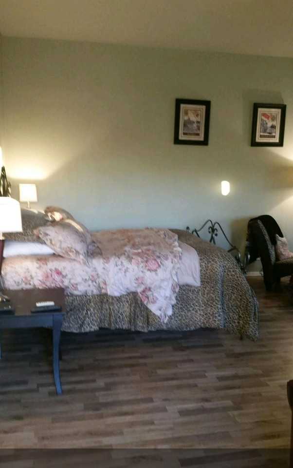507 Queen Anne Ct - Photo 5 of 20