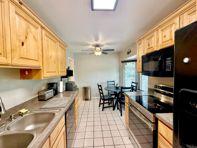 1 Gibbs Cir - Photo 7 of 40
