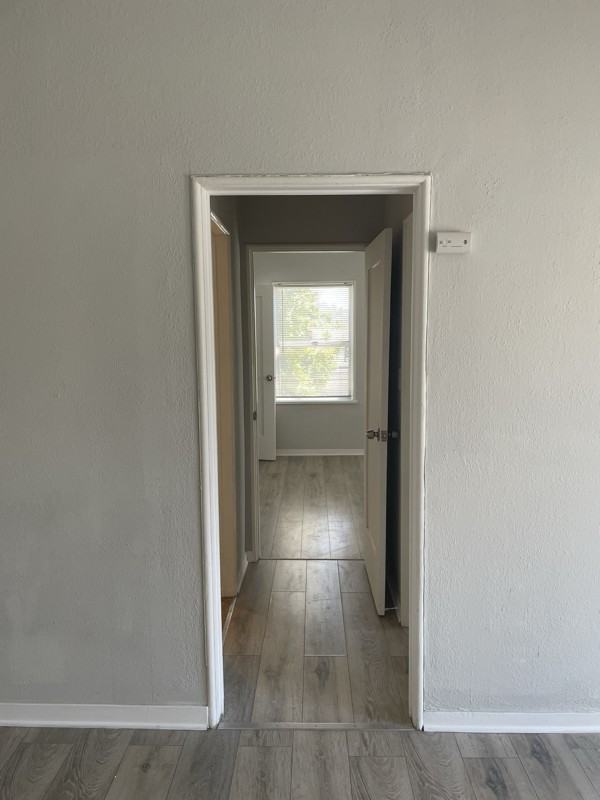 628 E Elk Ave #205 - Photo 7 of 14