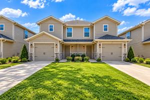 featured image of 236 West Lake Avenue; Sherman 75090 #236