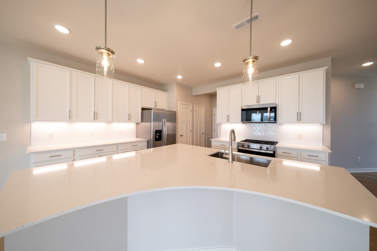 4769 Airlake Dr #1 - Photo 4 of 28