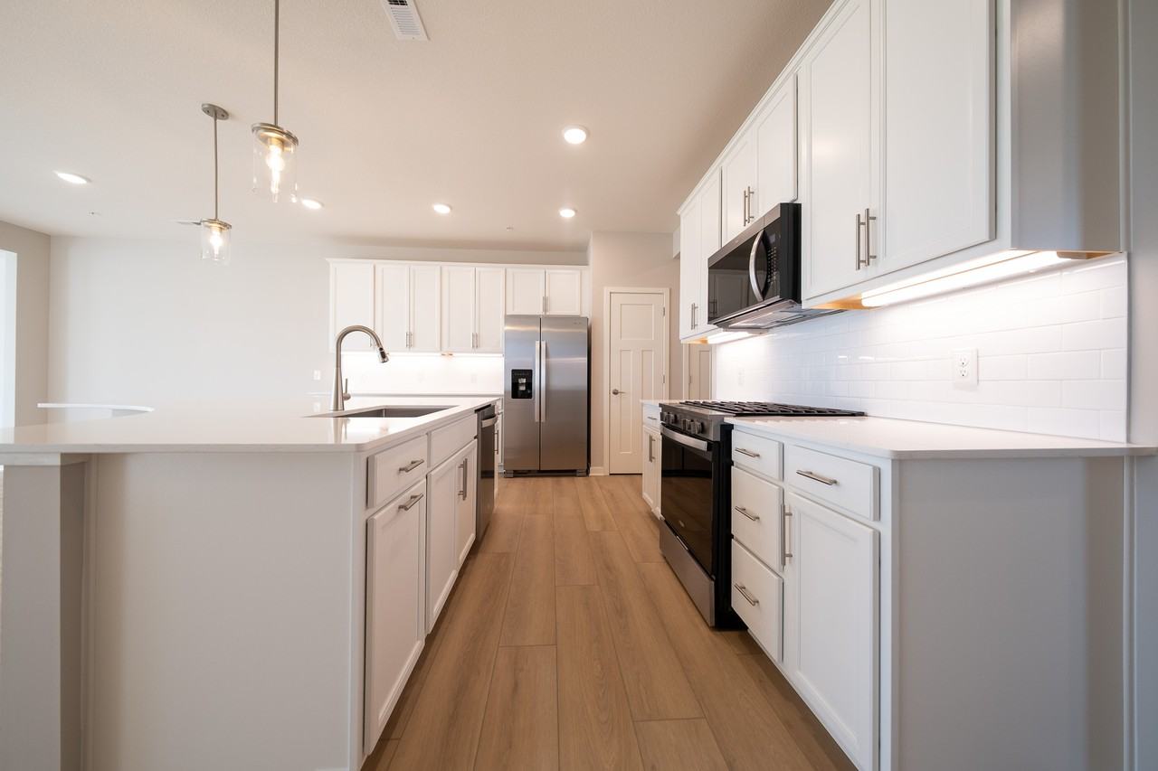 4769 Airlake Dr #1 - Photo 5 of 28