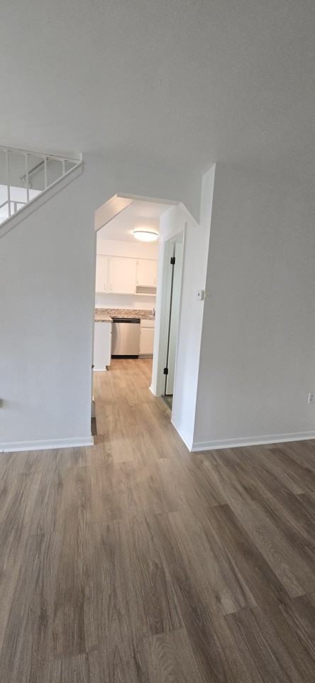 31767 Ivy Ln #1 - Photo 3 of 13