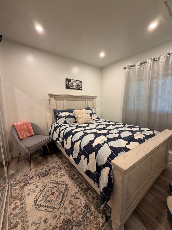 7819 Sedan Ave - Photo 5 of 8