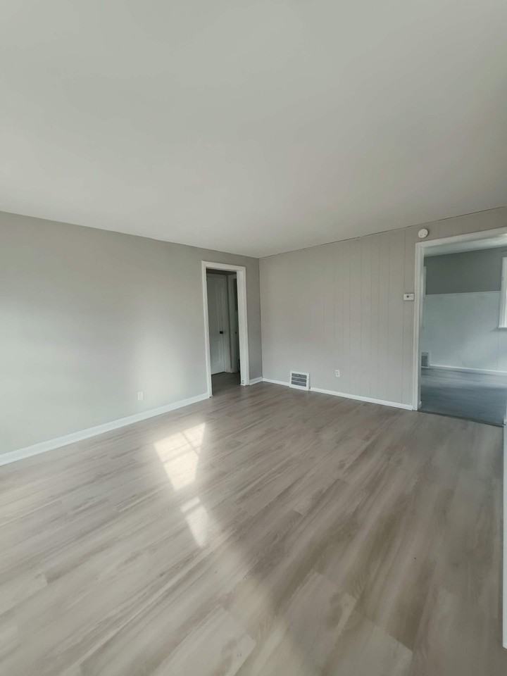 5713 South Blvd - Photo 4 of 21