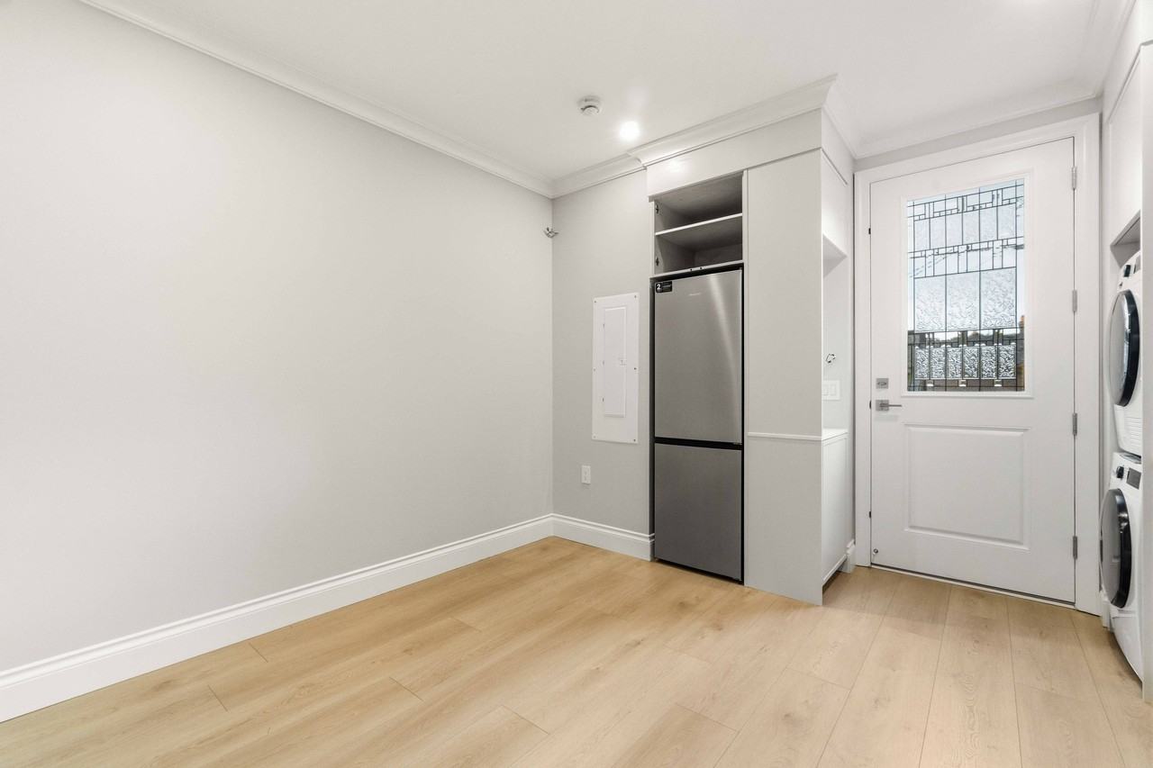 1127 West 32nd Avenue #D273 - Photo 2 of 11