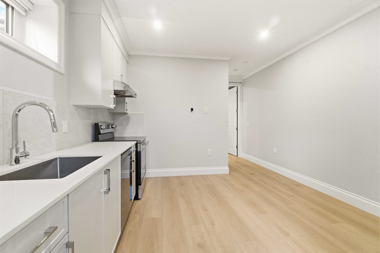 1127 West 32nd Avenue #D273 - Photo 5 of 11