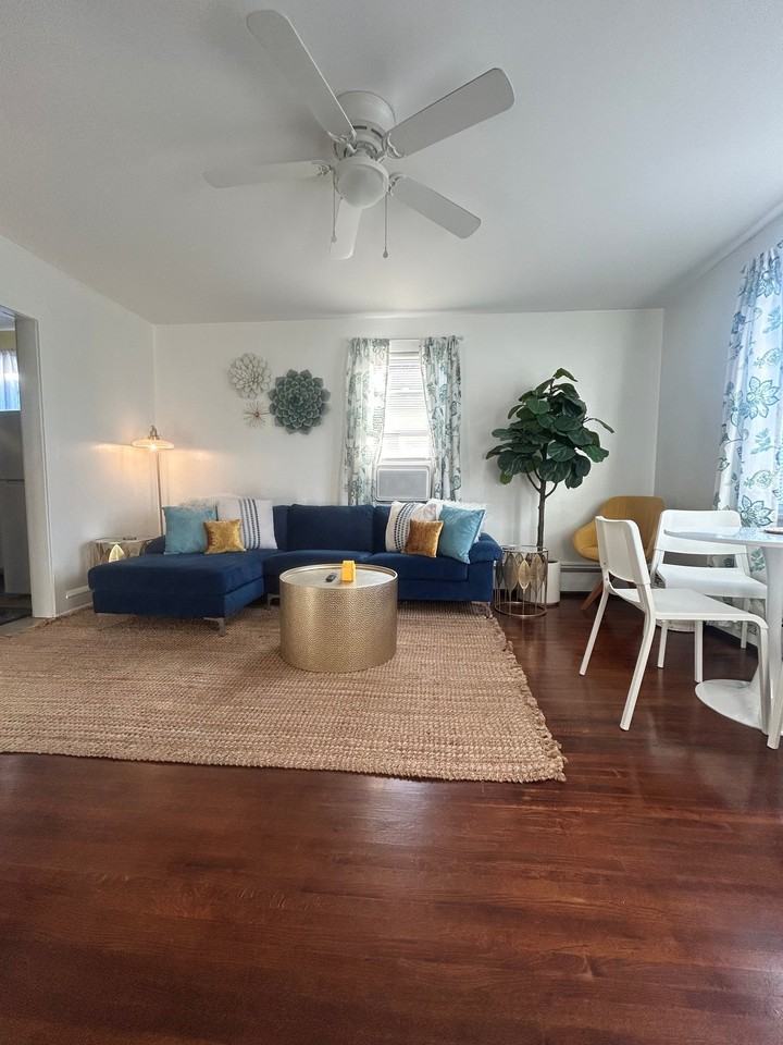 824 E 3rd St #824B - Photo 6 of 12