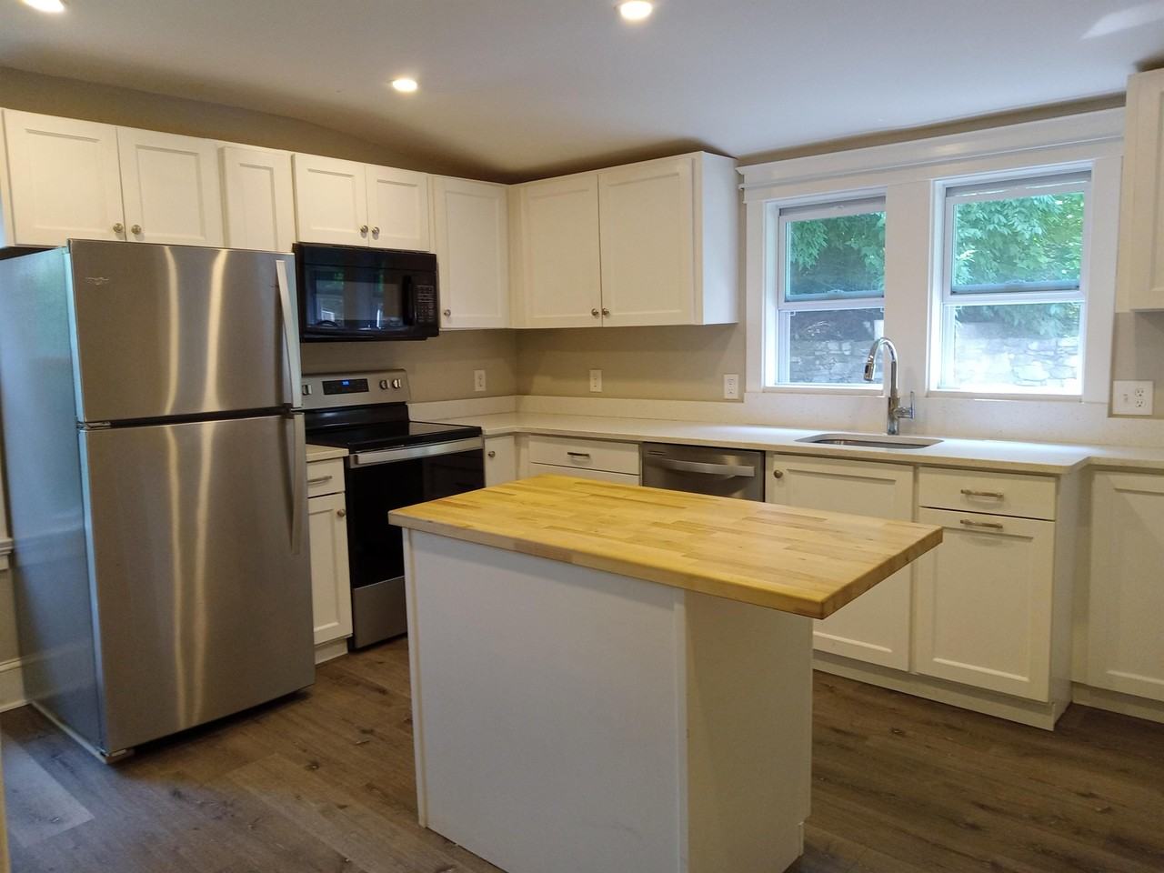 6908 Edgemont Rd #1 - Photo 3 of 18
