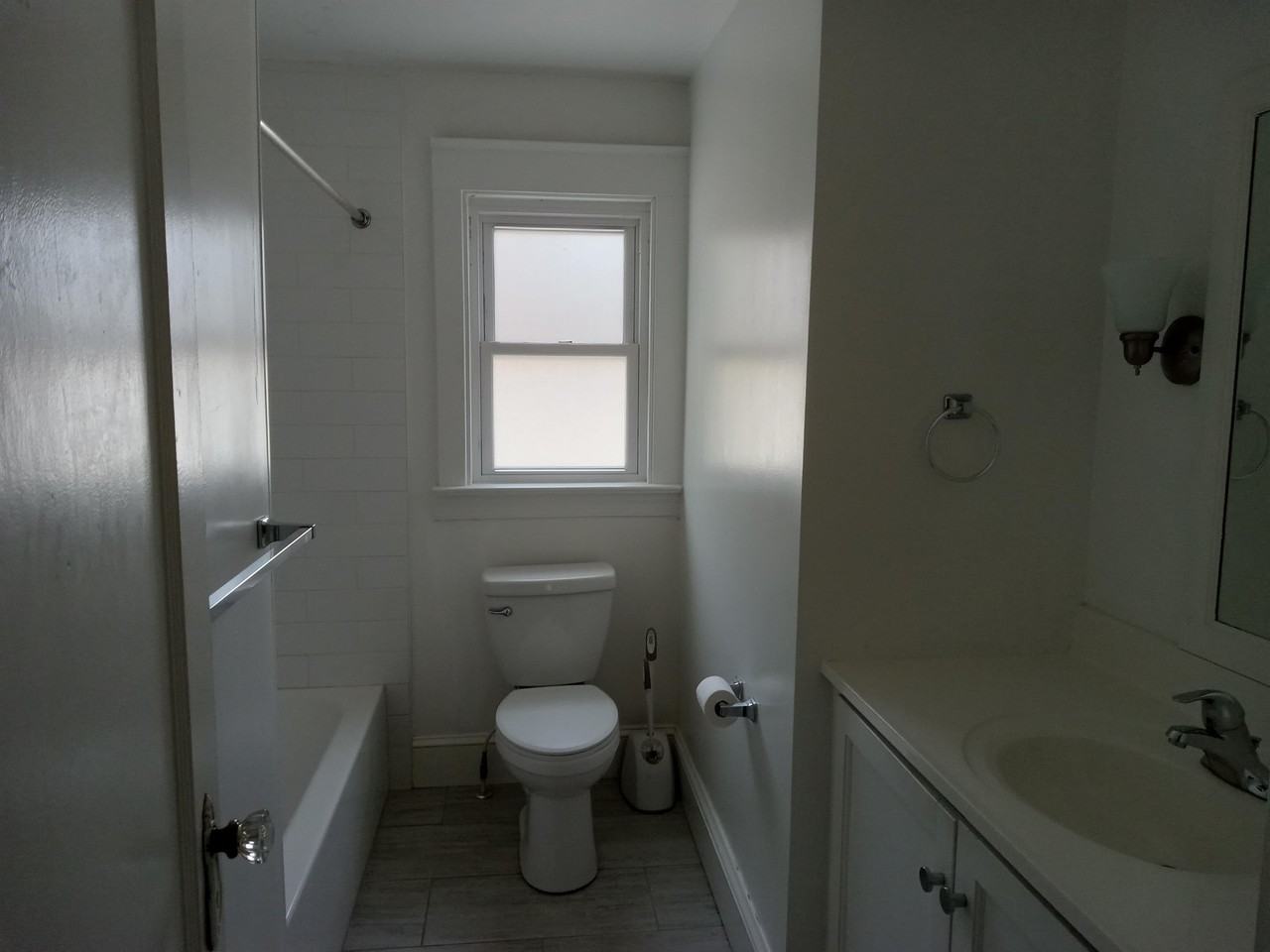 6908 Edgemont Rd #1 - Photo 4 of 18