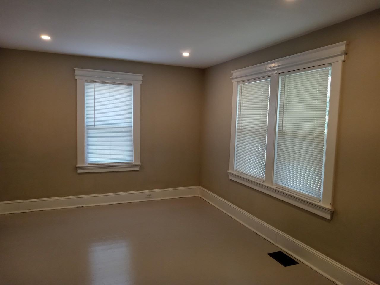6908 Edgemont Rd #1 - Photo 6 of 18
