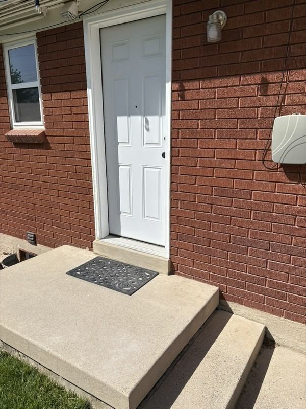 5690 S Hillside Dr - Photo 5 of 26