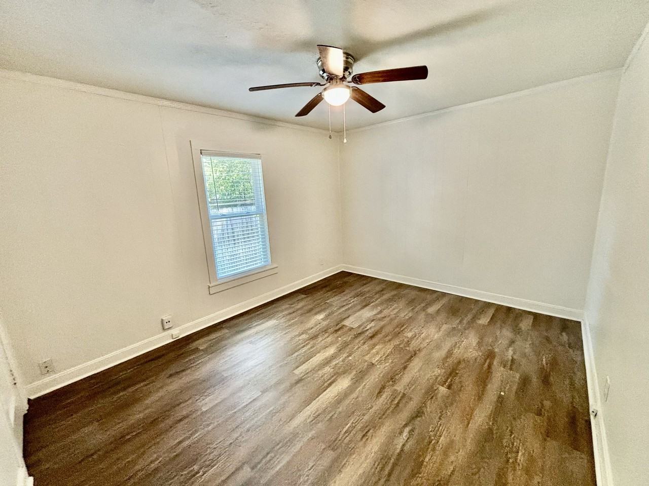 1217 17th Ave N - Photo 5 of 12