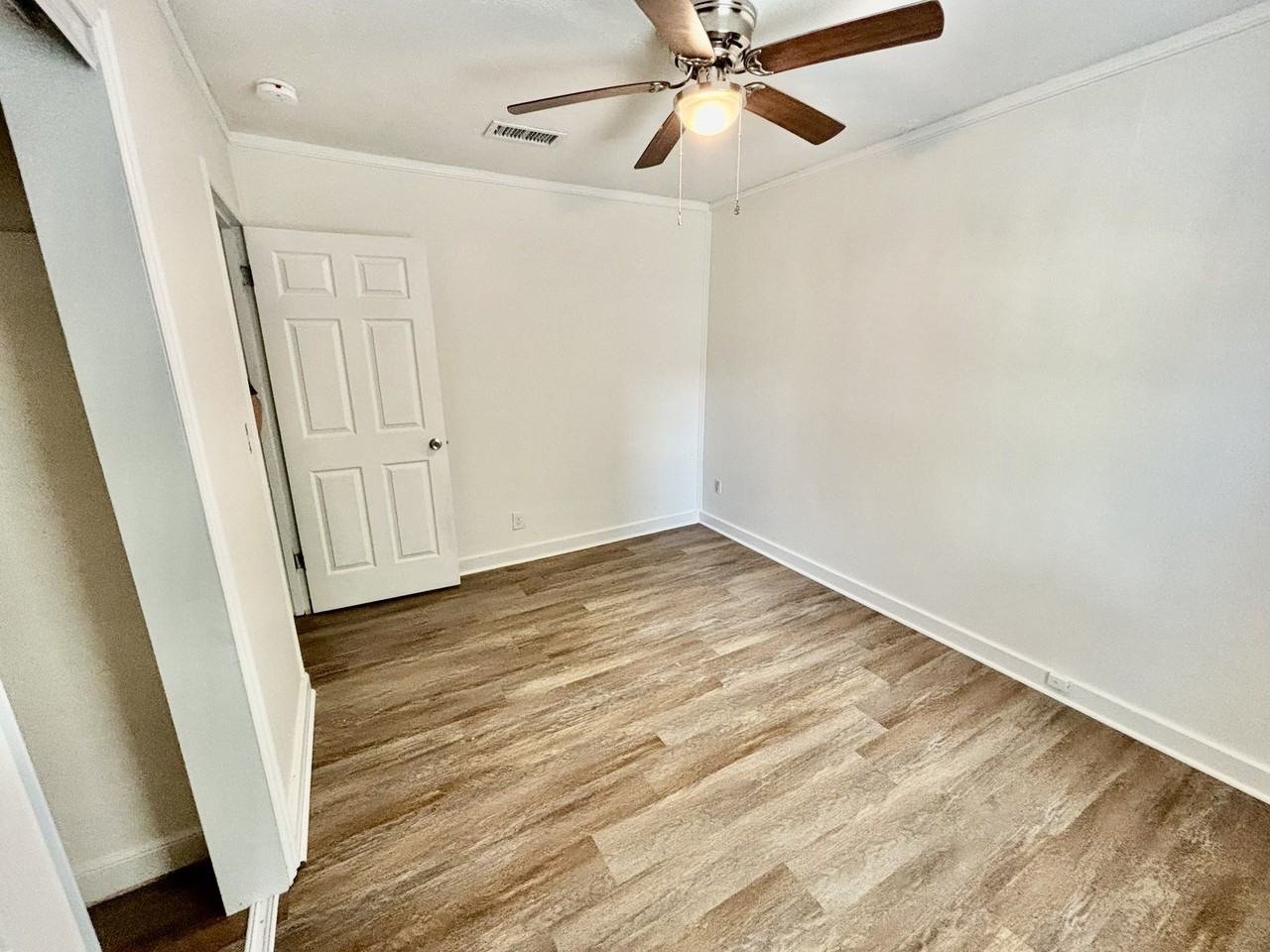 1217 17th Ave N - Photo 6 of 12