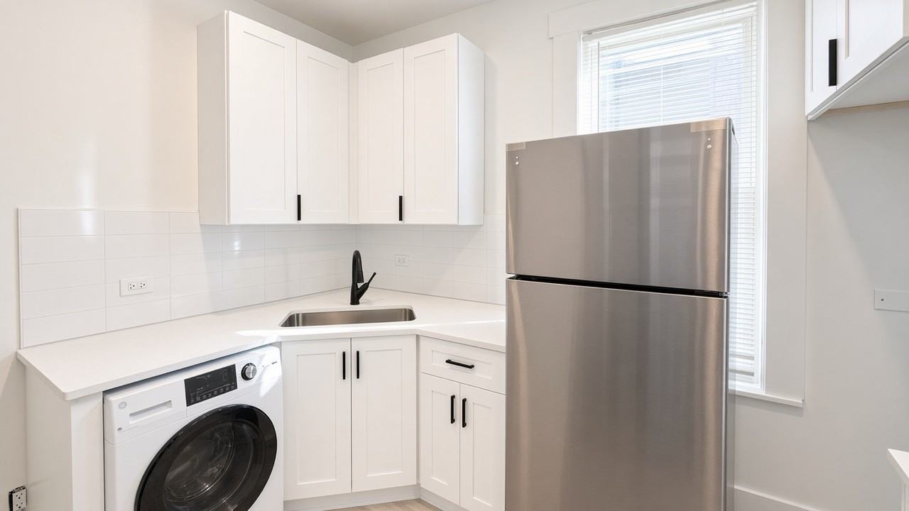 4347 W Irving Park Rd #2E - Photo 2 of 11