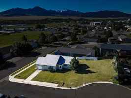 featured image of 1304 Absaroca Ct