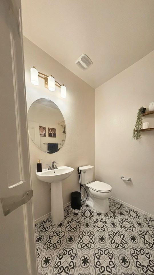 W Thurman Dr - Photo 3 of 20