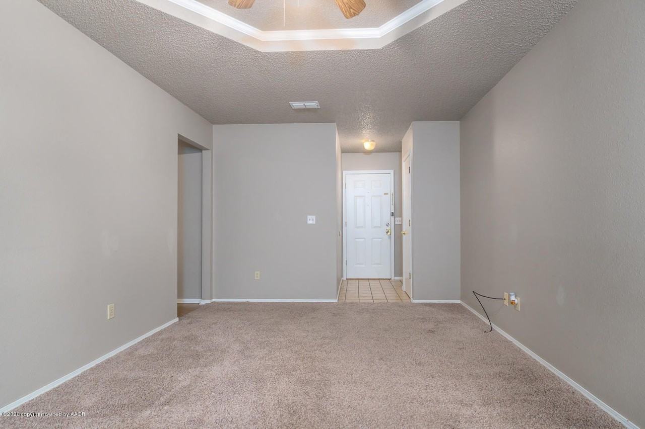 6913 Newlin Cir - Photo 3 of 21