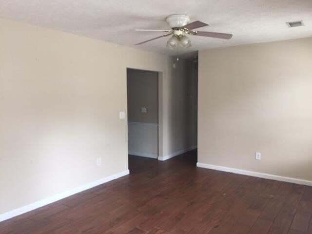 109 Joshua Ln - Photo 3 of 5