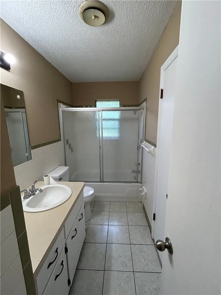 202 Ritter Circle Dr - Photo 4 of 10