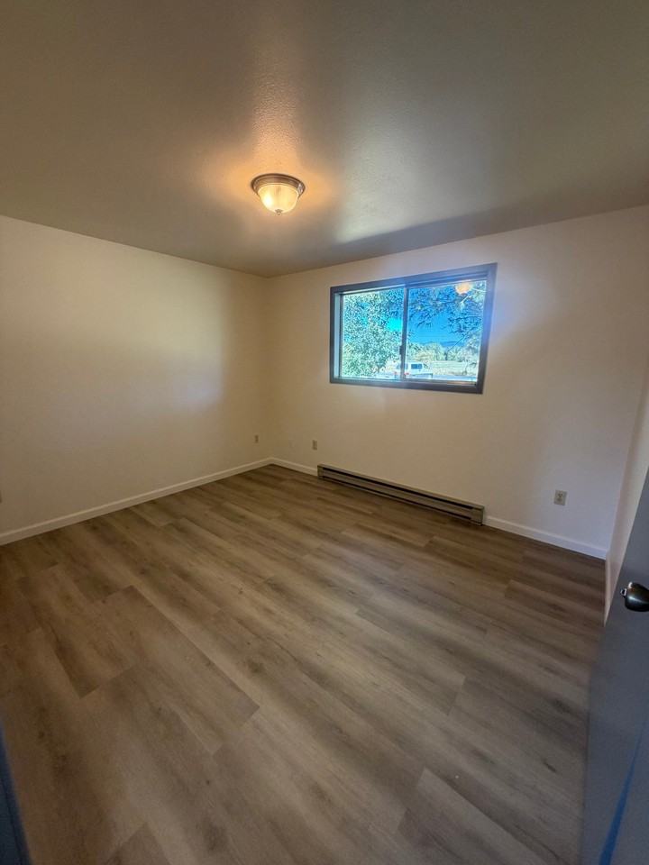 20 Jeffrey Dr - Photo 3 of 7