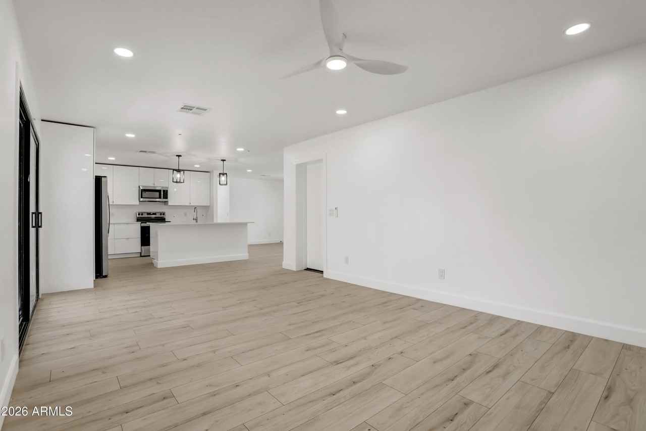 1050 N 74th St - Photo 6 of 26