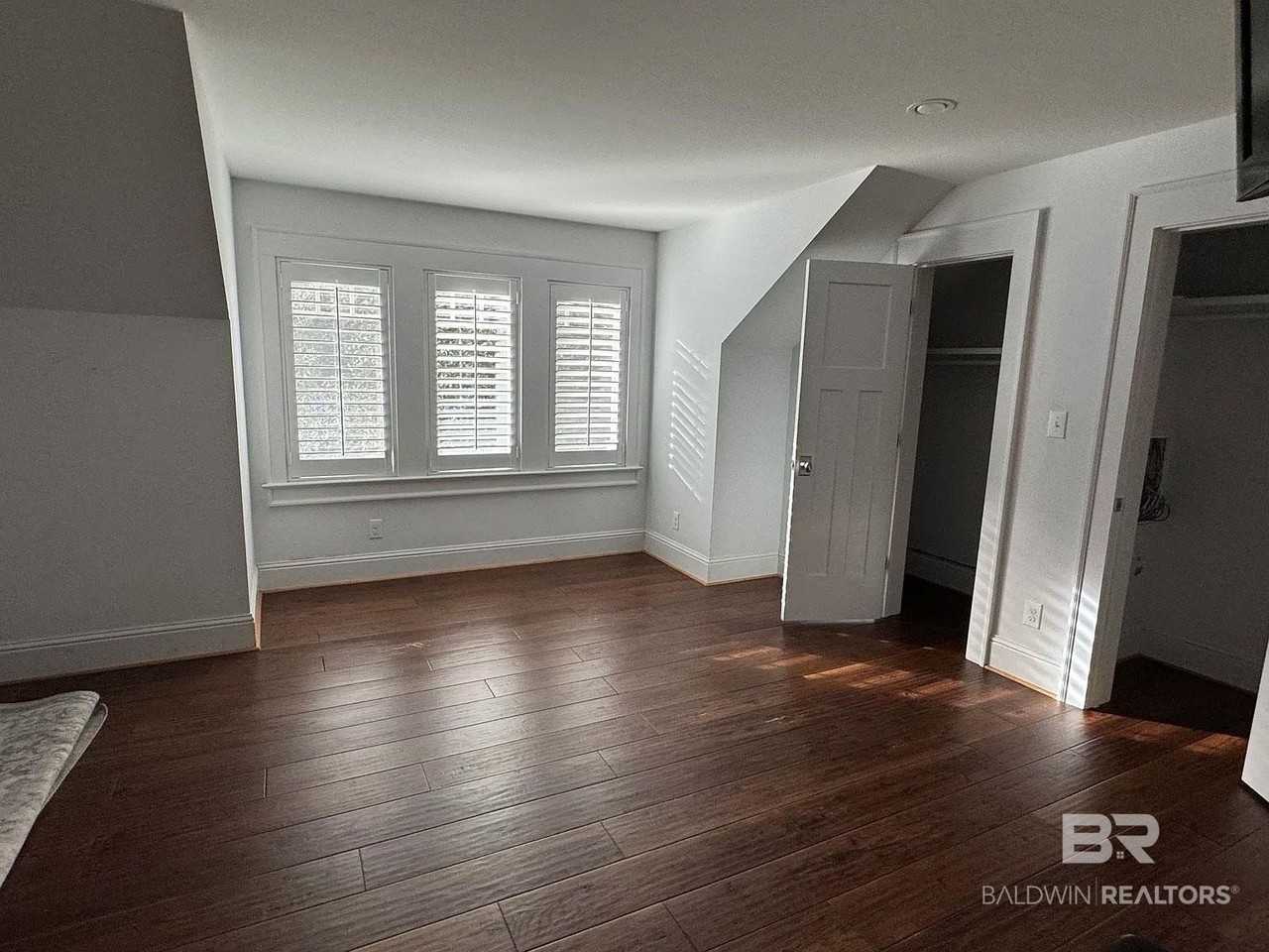 111 Magnolia Ave #1 - Photo 3 of 10