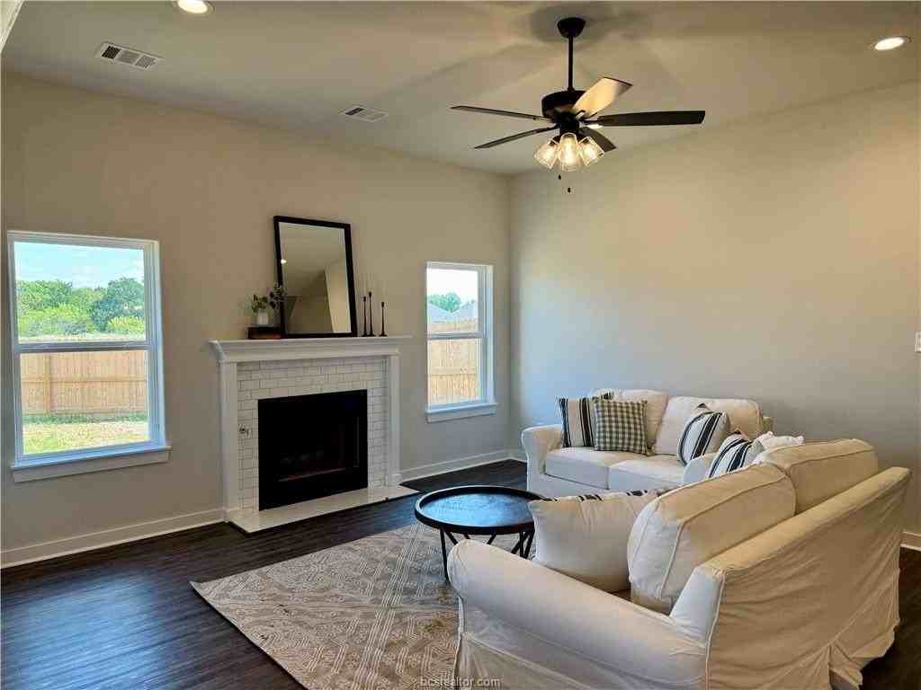 3035 Teller Dr - Photo 6 of 26