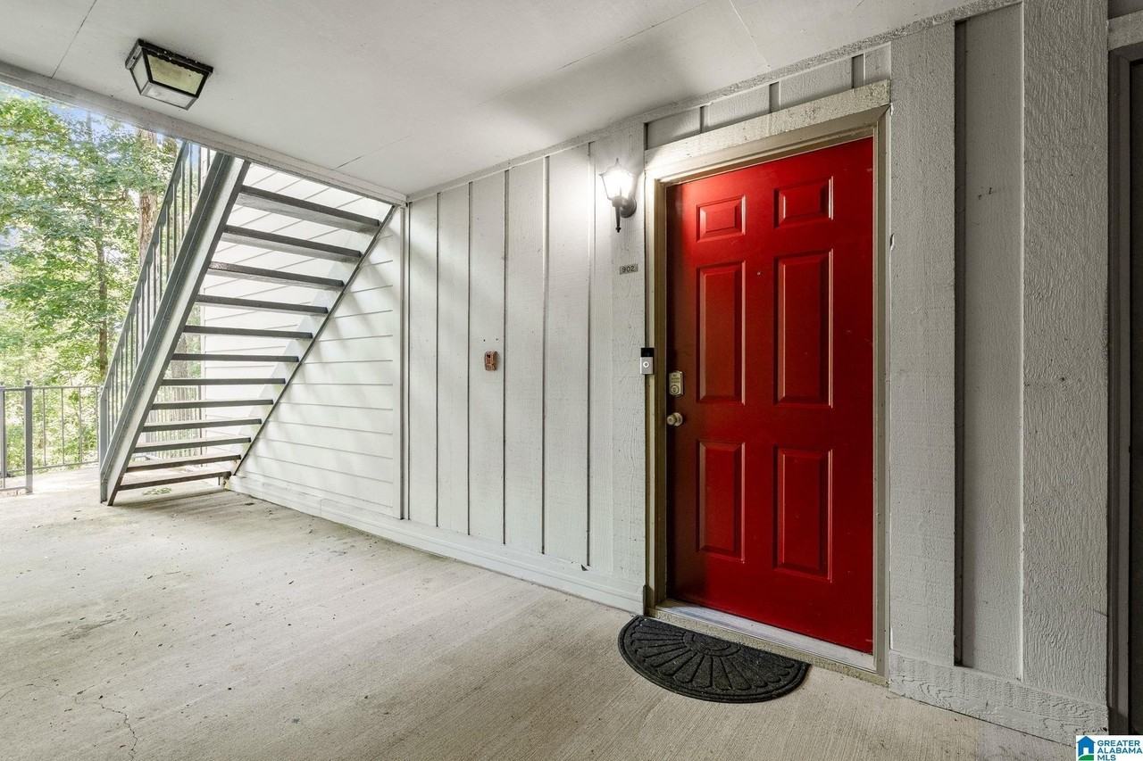 902 Gables Dr #902 - Photo 3 of 16