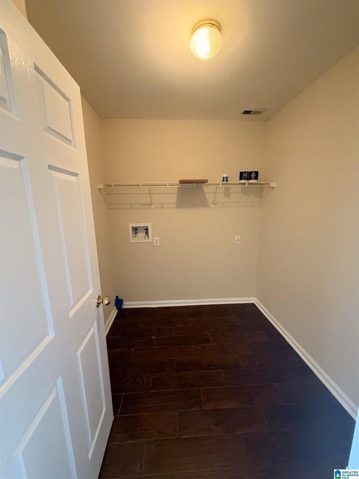 261 Ivy Pl - Photo 6 of 15