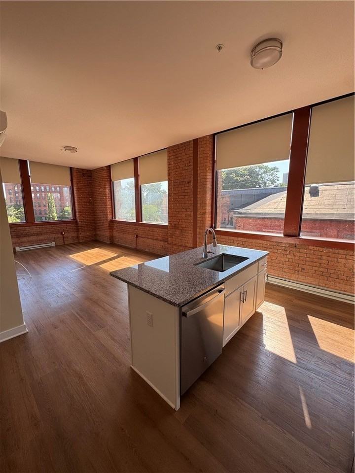 64 Commercial St #301 - Photo 3 of 9