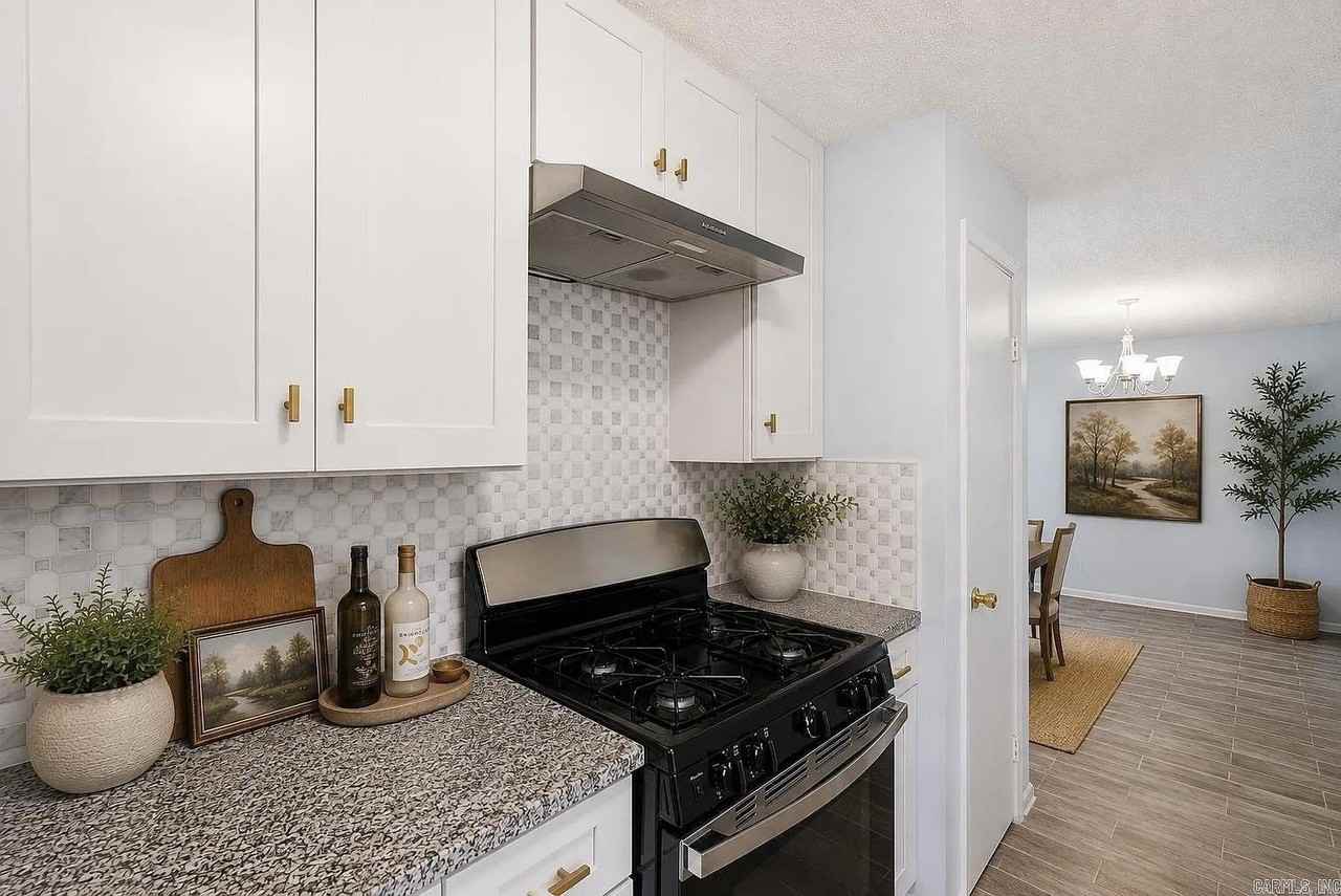 5906 Karen Dr - Photo 6 of 20