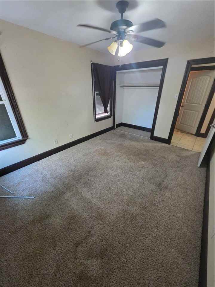 705 Lansdown Dr - Photo 5 of 9
