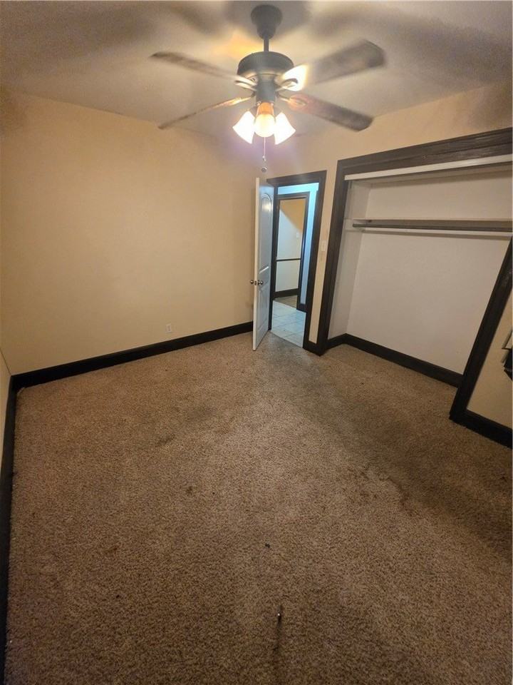 705 Lansdown Dr - Photo 6 of 9