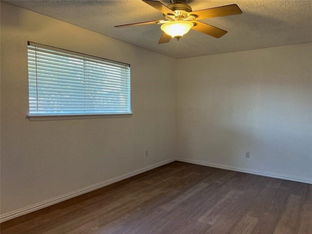 2709 Vancouver Dr - Photo 4 of 14