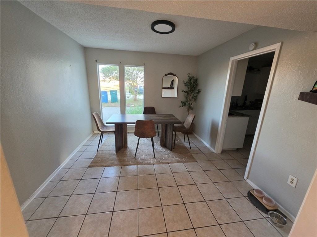 14313 Goldfish St - Photo 3 of 6