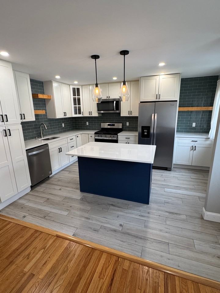 12403 Sweet Briar Rd - Photo 3 of 16