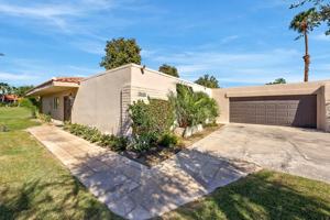featured image of 78118 Lago Dr