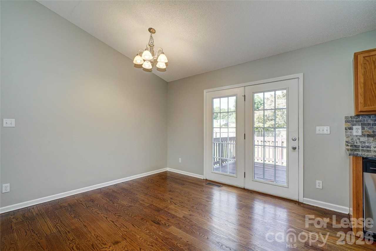 115 Garden St - Photo 6 of 19