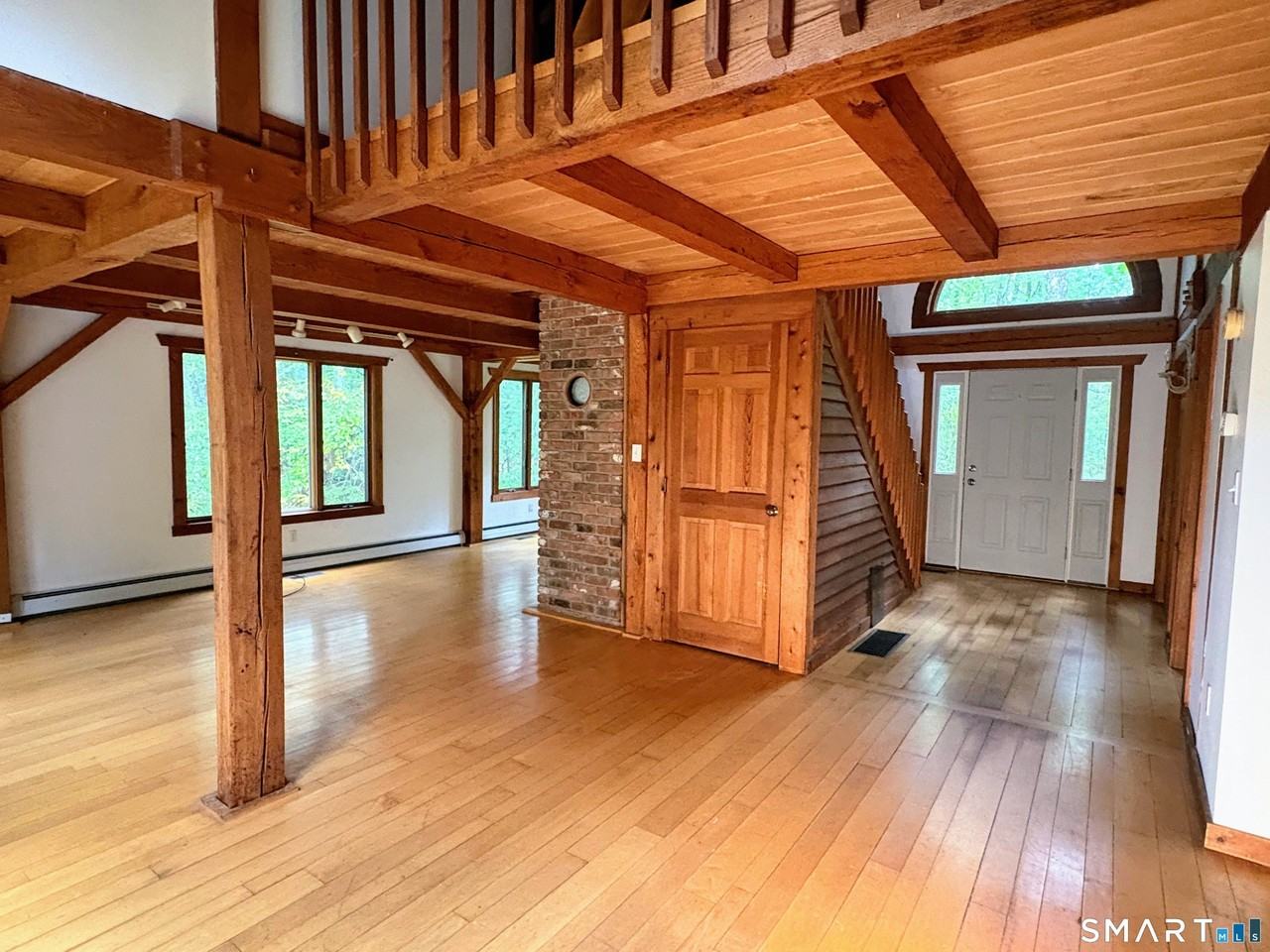 8 Equestrian Dr - Photo 5 of 22