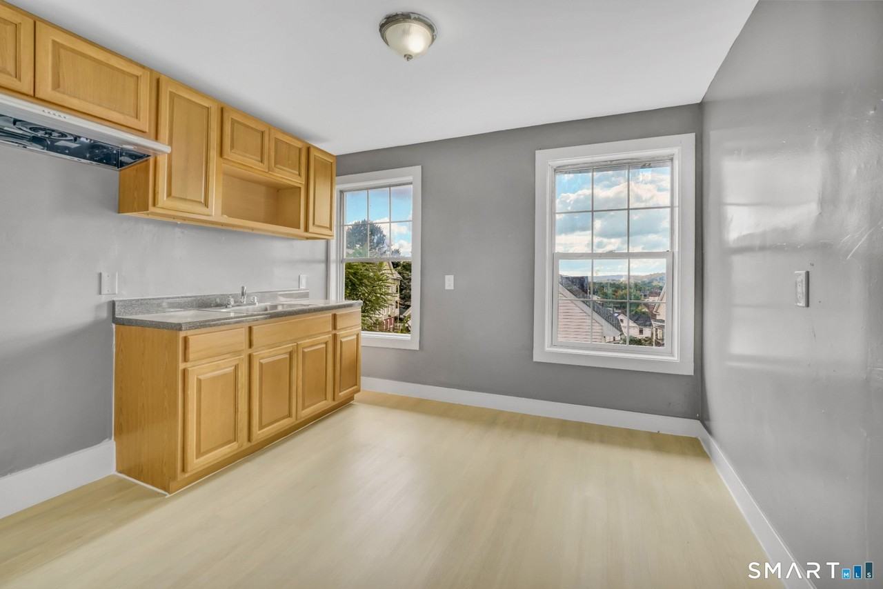 54 High St #2ndFL - Photo 3 of 6