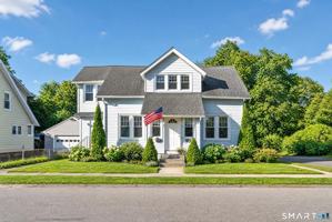 featured image of 78 Waverly Ave #2ndFL