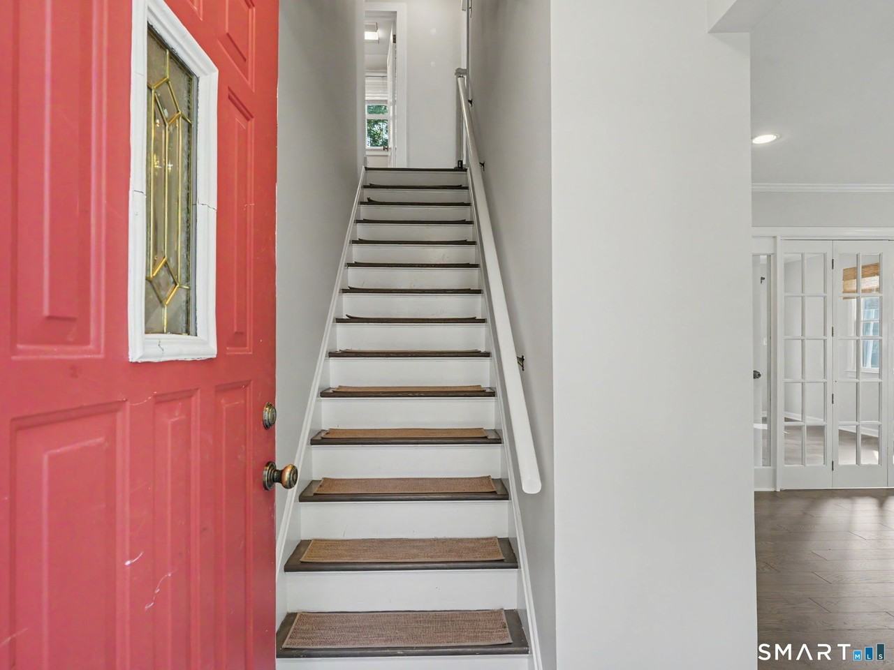 40 Tupper Dr - Photo 2 of 39
